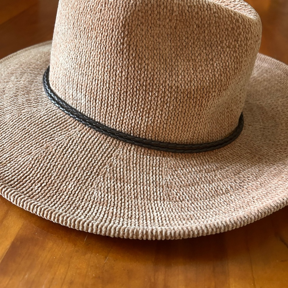Olive & Pique Women's OS Chenille Fedora Hat Brown EUC - Picture 4 of 6